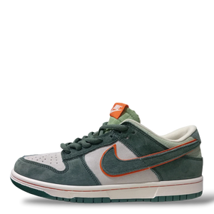 NIKE SB DUNK LOW X OTOMO KATSUHIRO ''STEAMBOY OST'' SNEAKRS