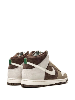 NIKE DUNK HIGH ''LIGHT CHOCOLATE'' SNEAKERS