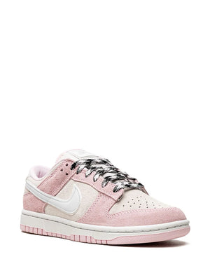 NIKE DUNK LOW LX ''PINK FOAM'' SNEAKERS