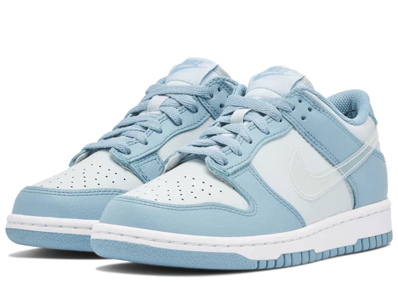 NIKE DUNK LOW CLEAR AURA