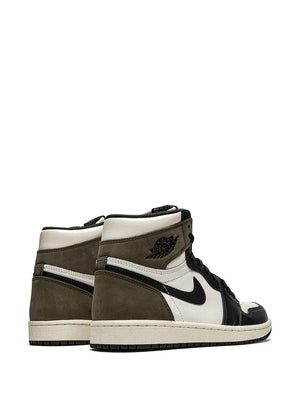 NIKE AIR JORDAN 1 RETRO HIGH "DARK MOCHA" SNEAKERS